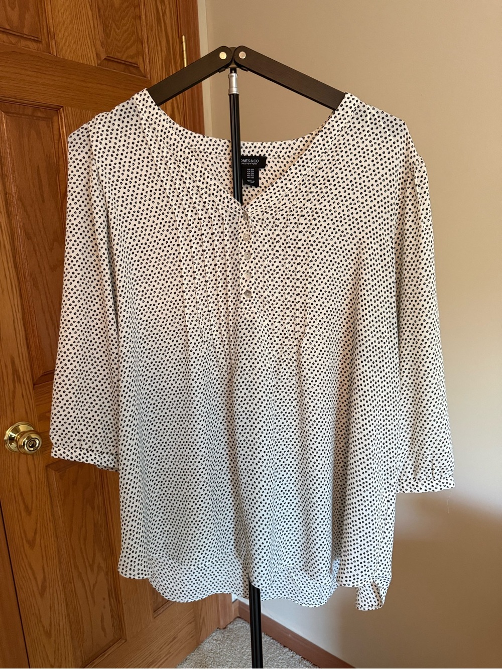 NINE & CO. White Blouse with Black Dot Print